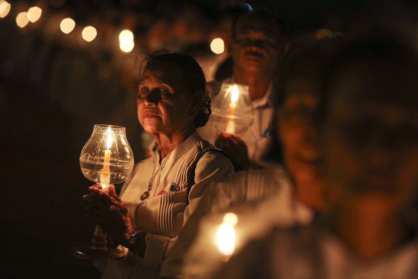Festividad del Makha Bucha en Tailandia