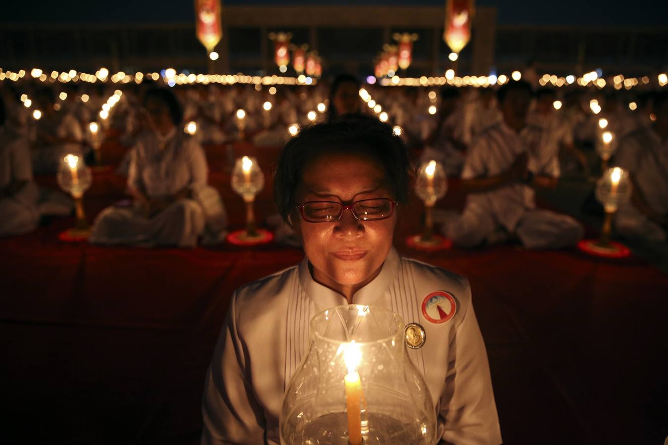 Festividad del Makha Bucha en Tailandia