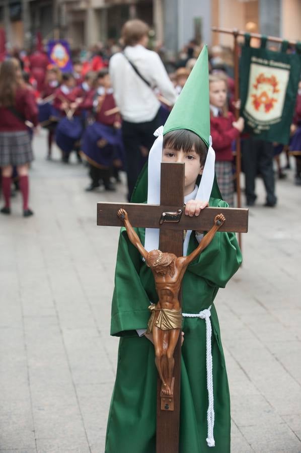 La Procesión del Ángel recorre las calles de la capital