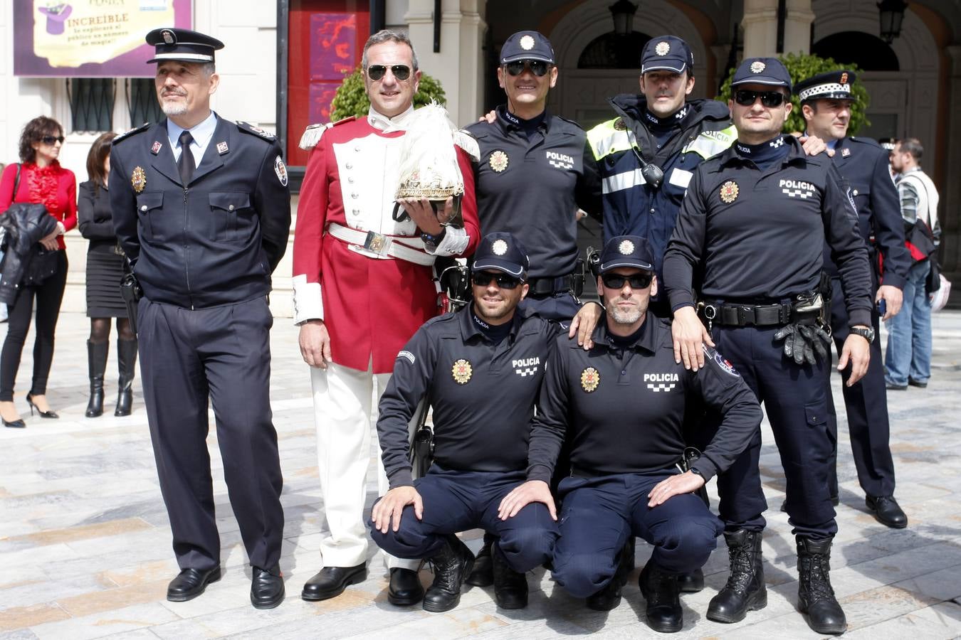 50 policías locales condecorados con motivo del día de San Patricio