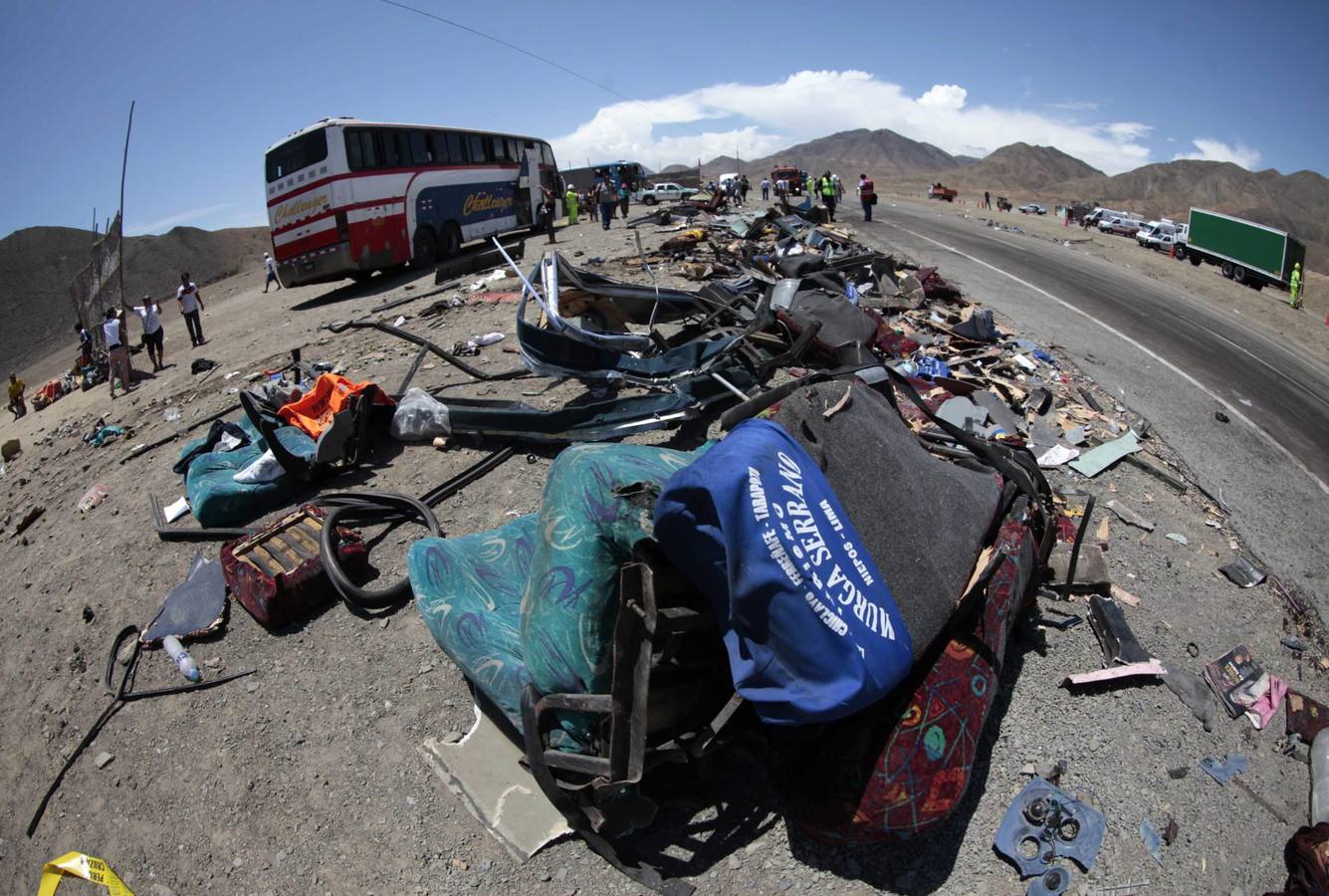 Un trágico accidente deja 37 muertos en Perú