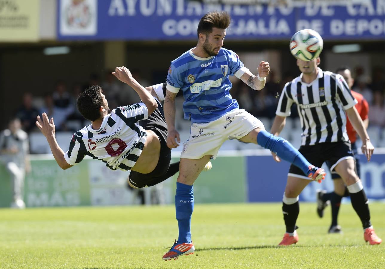 Chus Hevia saca al Efesé del descenso (1-0)