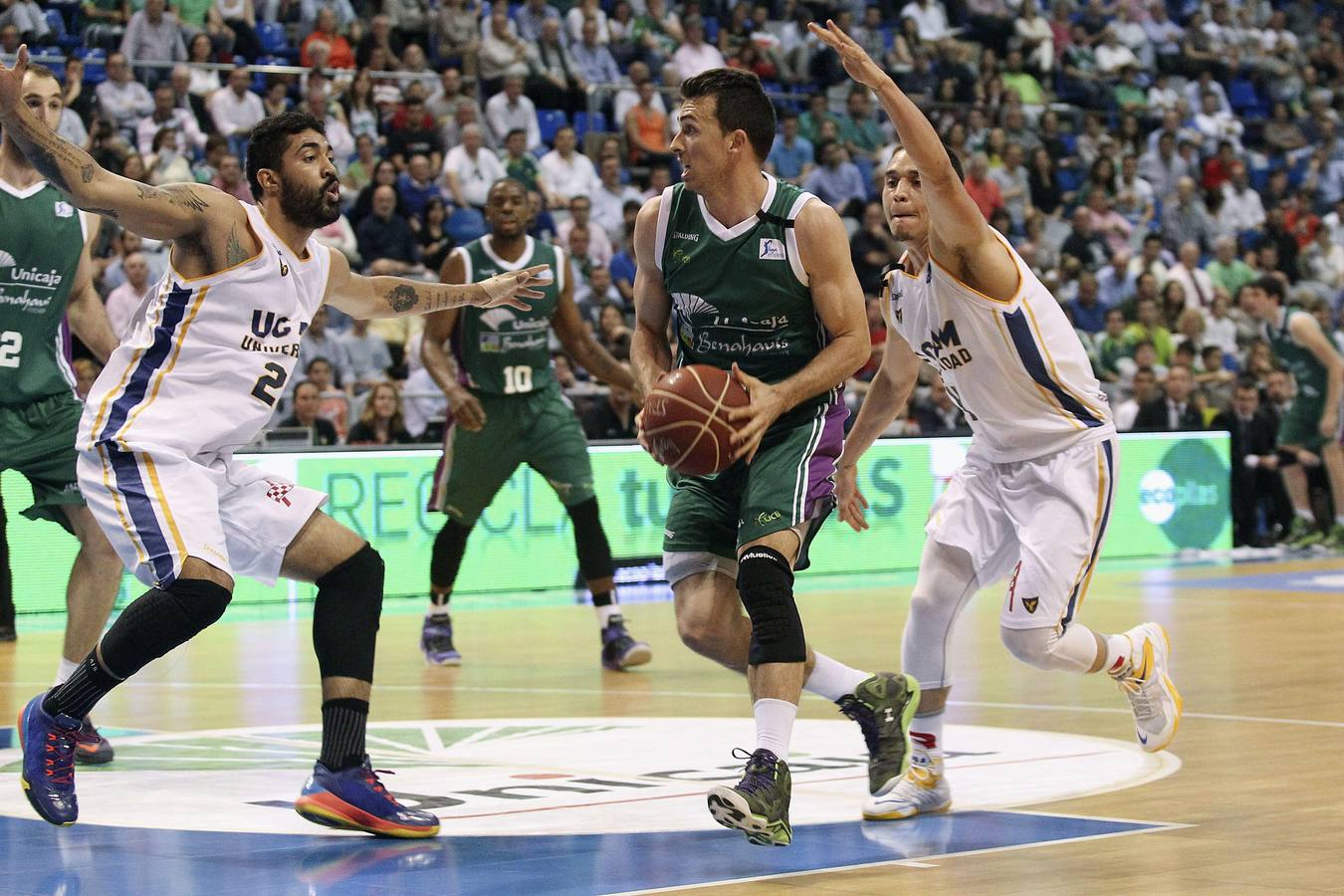 Las mejores imágenes del choque entre el Unicaja y el UCAM CB