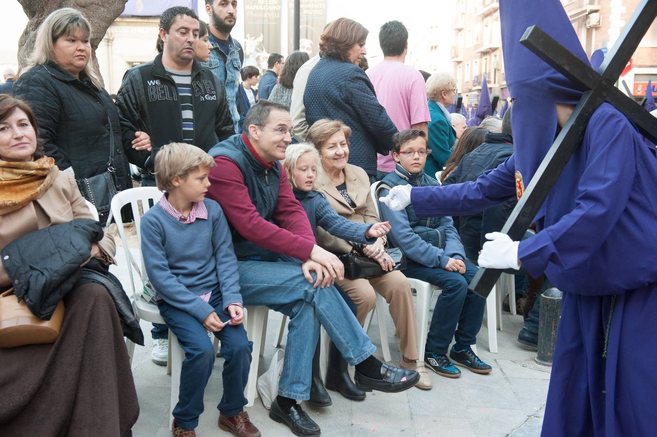 El morado toma el Viernes Santo murciano