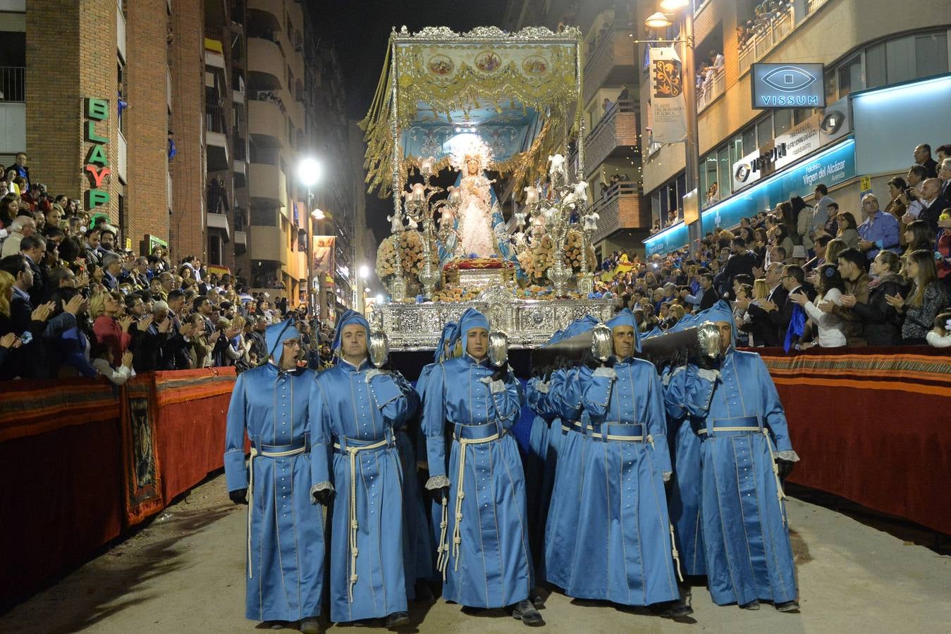 Fulgor blanco y azul en Lorca