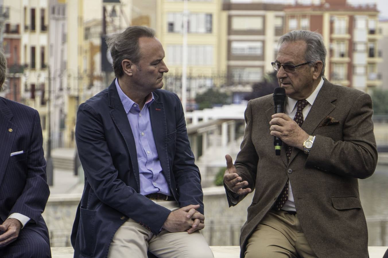 Fabra se reúne con los agricultores de la Vega Baja