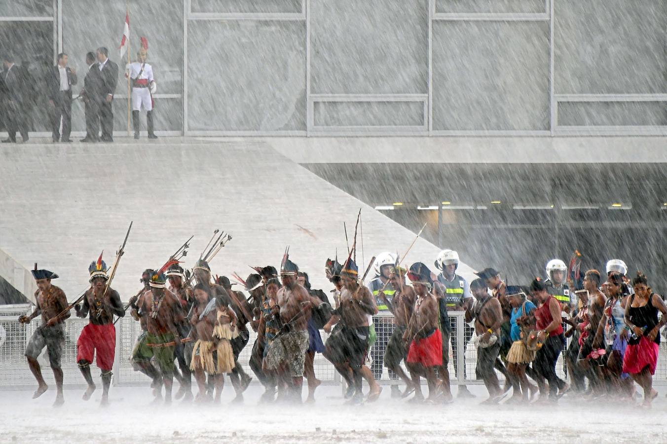 Los indígenas quieren sus tierras