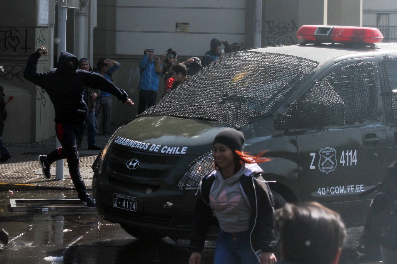 «Que Chile decida su educación»