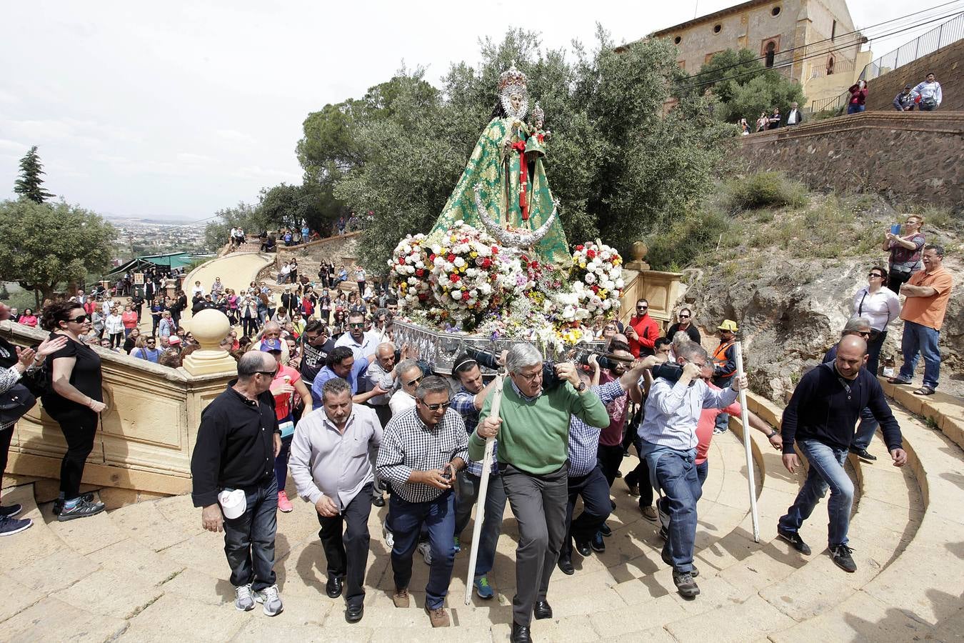 La Virgen de la Fuensanta regresa a su santuario de Algezares