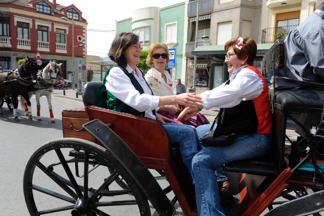 Desfile huertano y paellas en el Día del Vecino de Alquerías