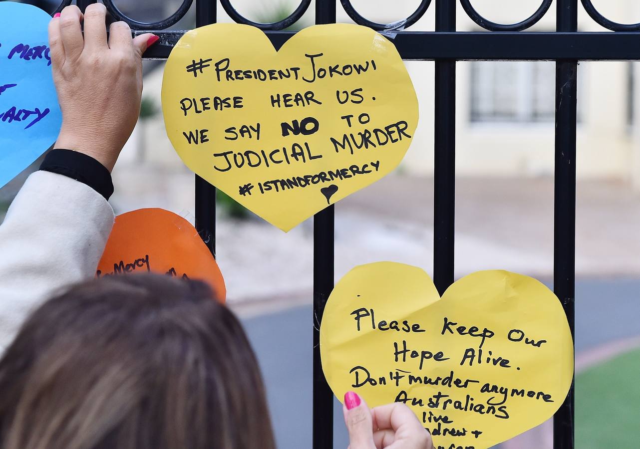 Australia pide clemencia para Chan y Sukaramaran