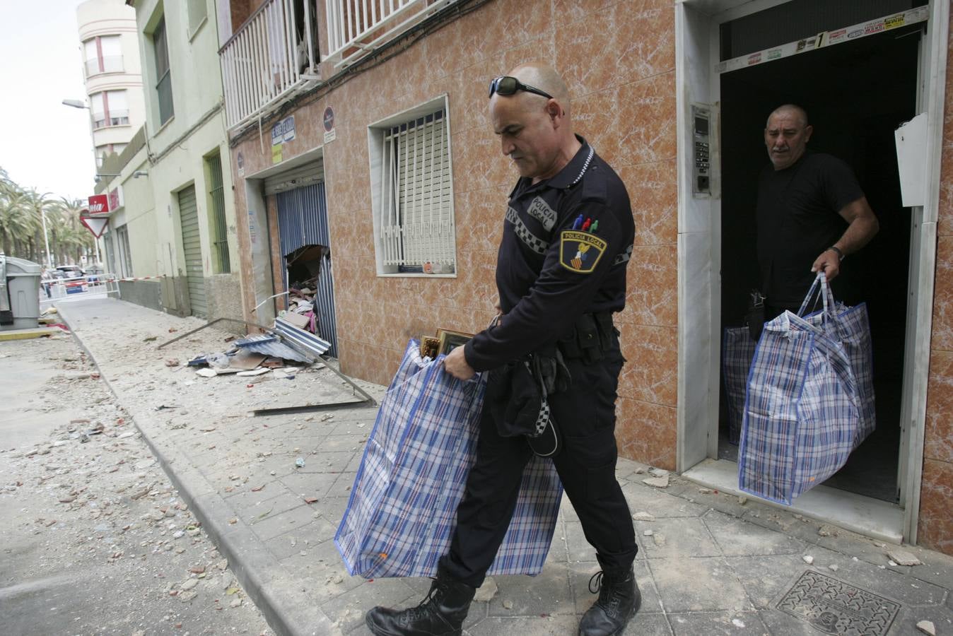 Día después del derrumbe del edificio en Elche