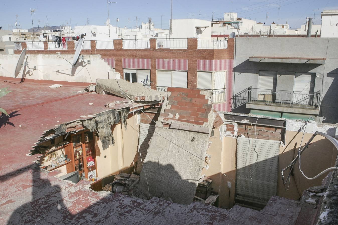 Día después del derrumbe del edificio en Elche