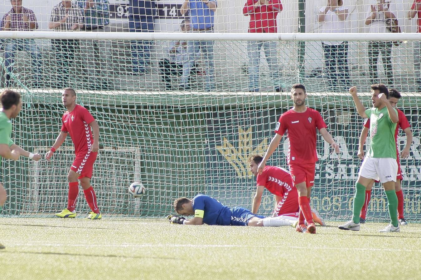 Las mejores imágenes del choque entre Guijuelo y Real Murcia