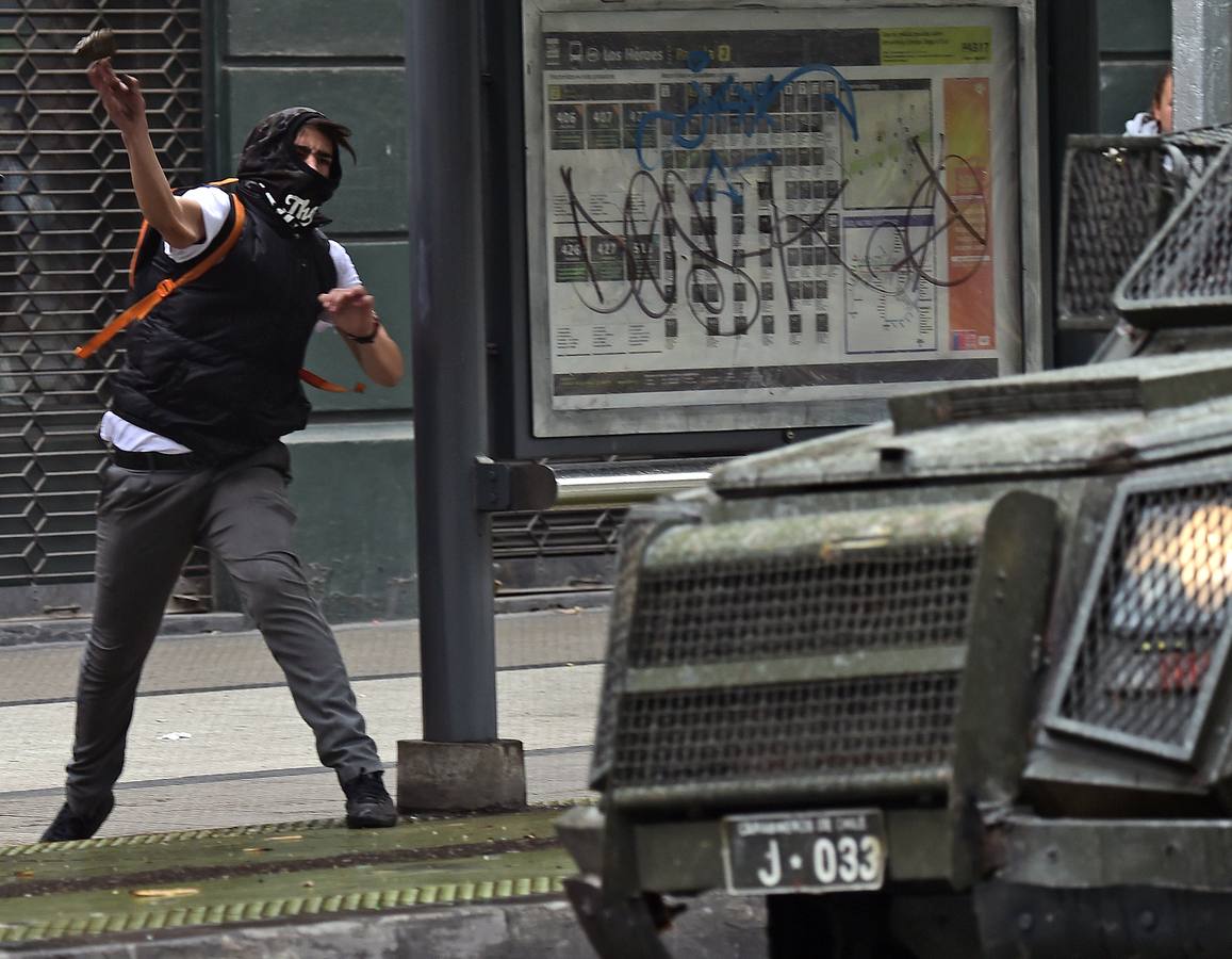Estudiantes chilenos en pie de guerra