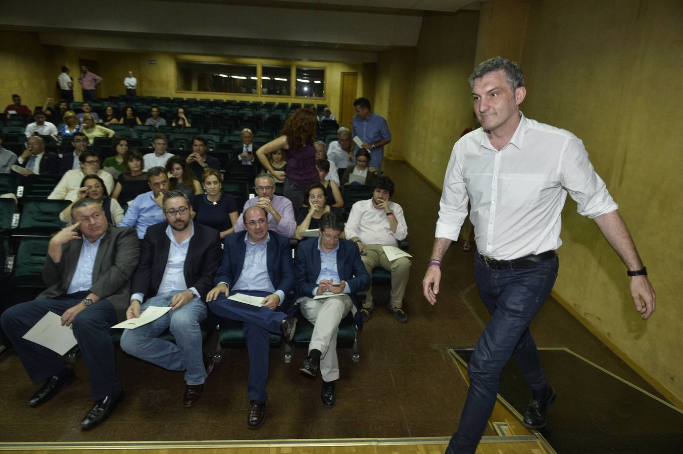 Entrega de actas a los diputados electos en Murcia