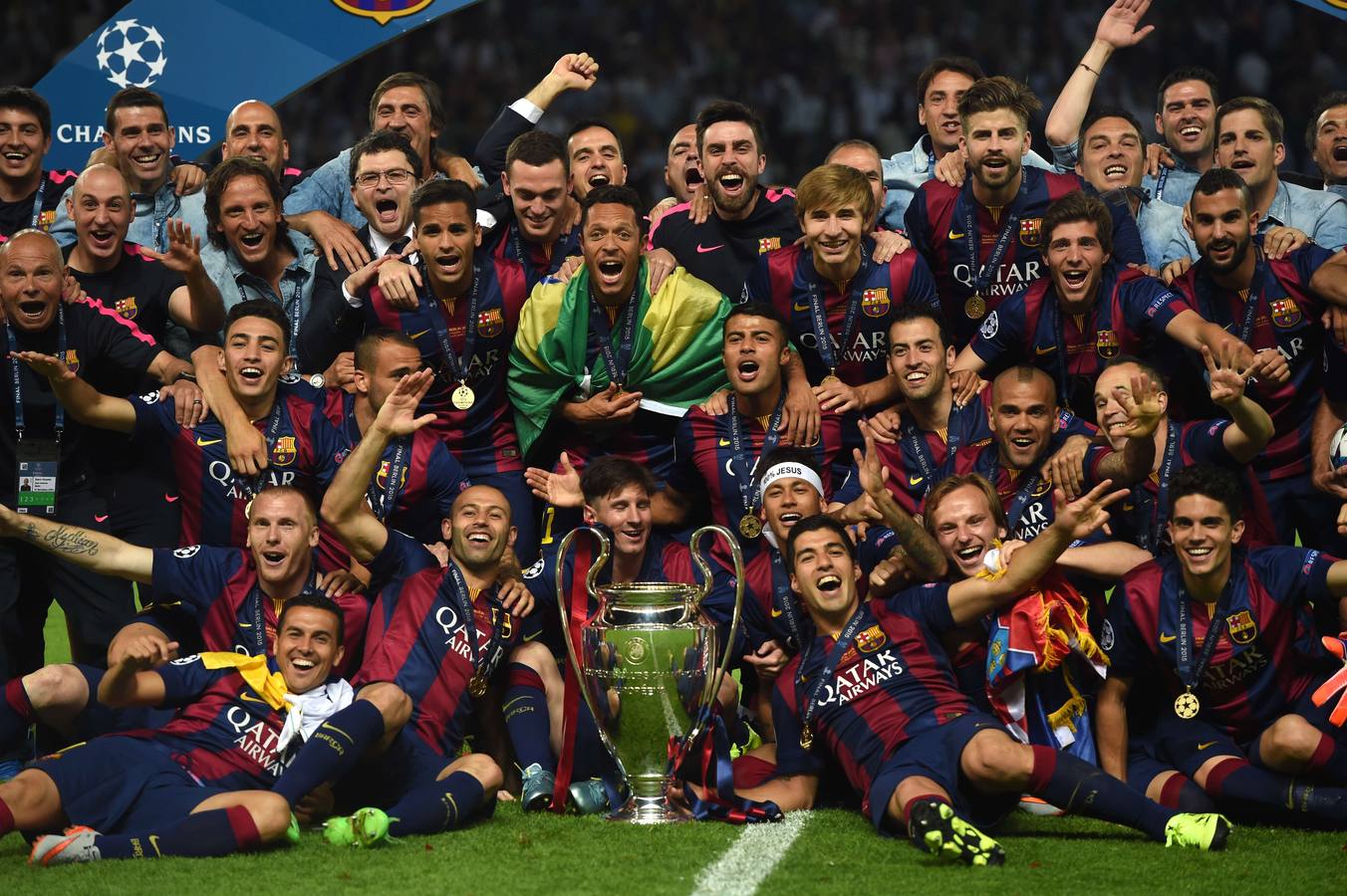 Los jugadores del Barça celebran la &#039;Champions&#039;