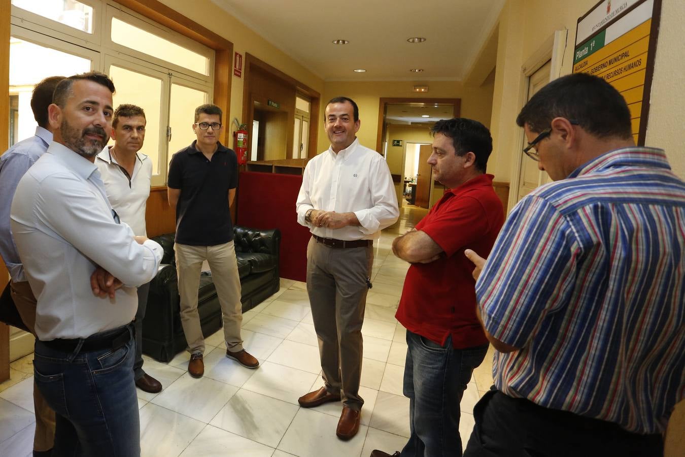 El Pleno de los abrazos