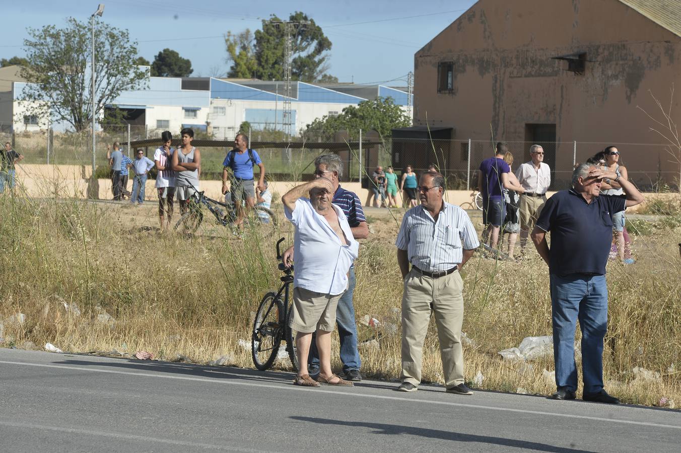 El fuego devora una empresa de reciclaje de plásticos de Torre Pacheco