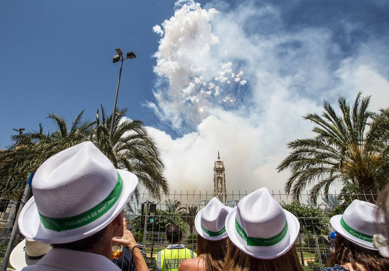 Tercera mascletá de Hogueras 2015