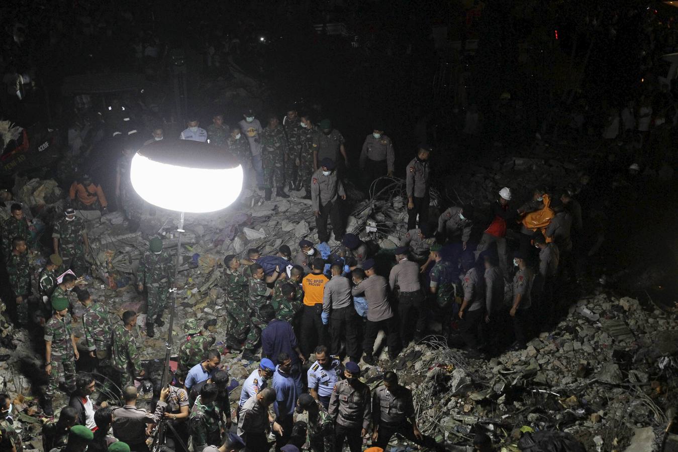 Accidente aéreo en Indonesia