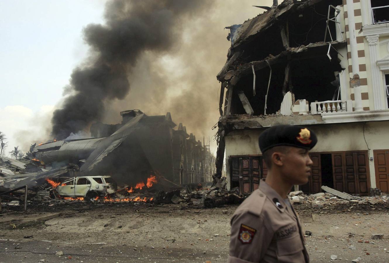 Accidente aéreo en Indonesia