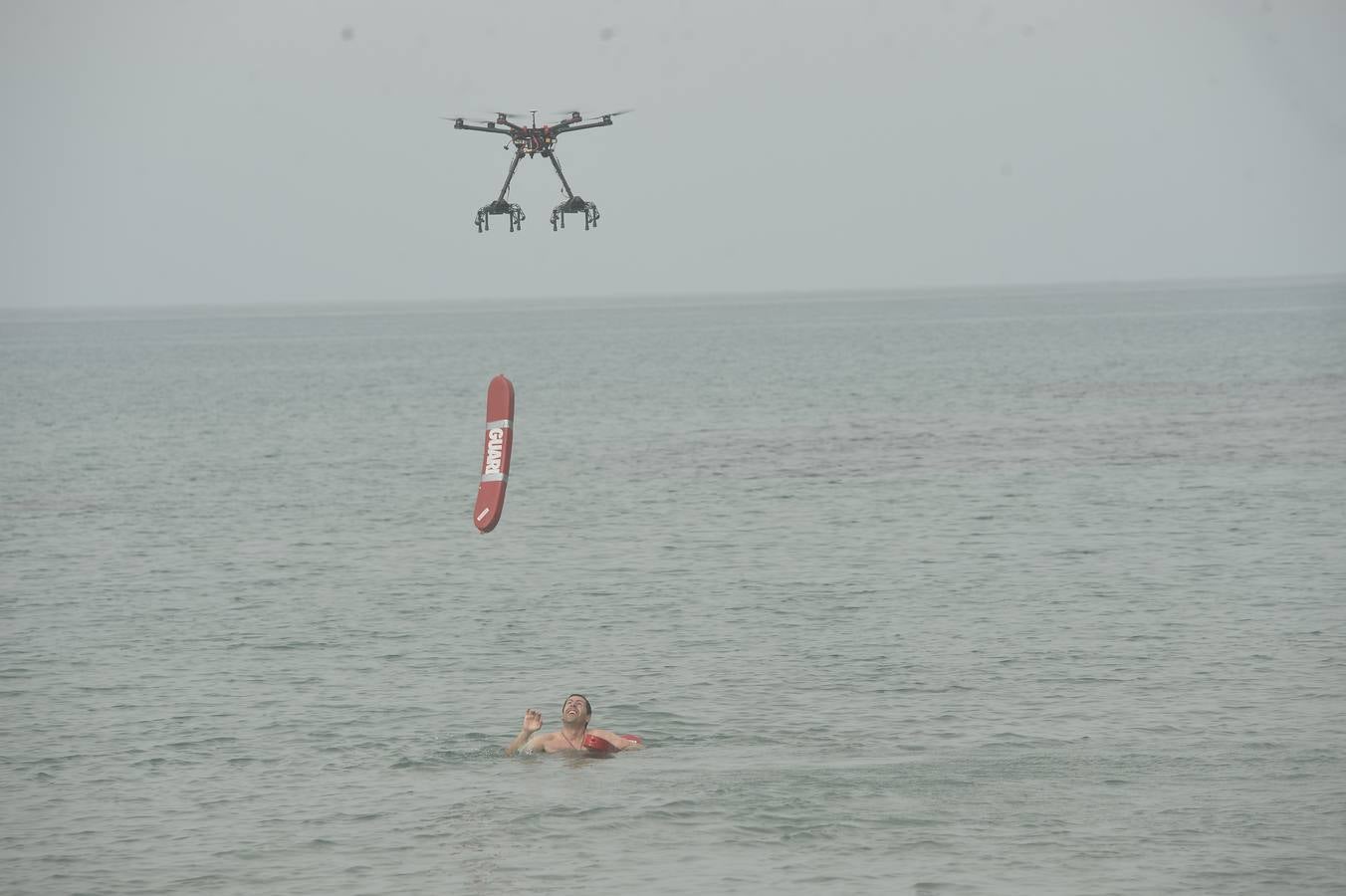 Un dron al rescate en La Manga