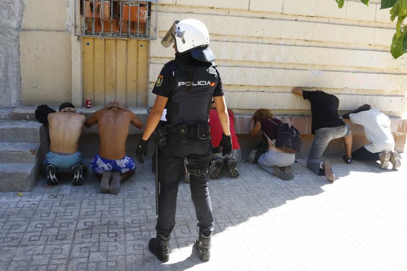 Una treintena de detenidos en una redada antidroga en La Paz