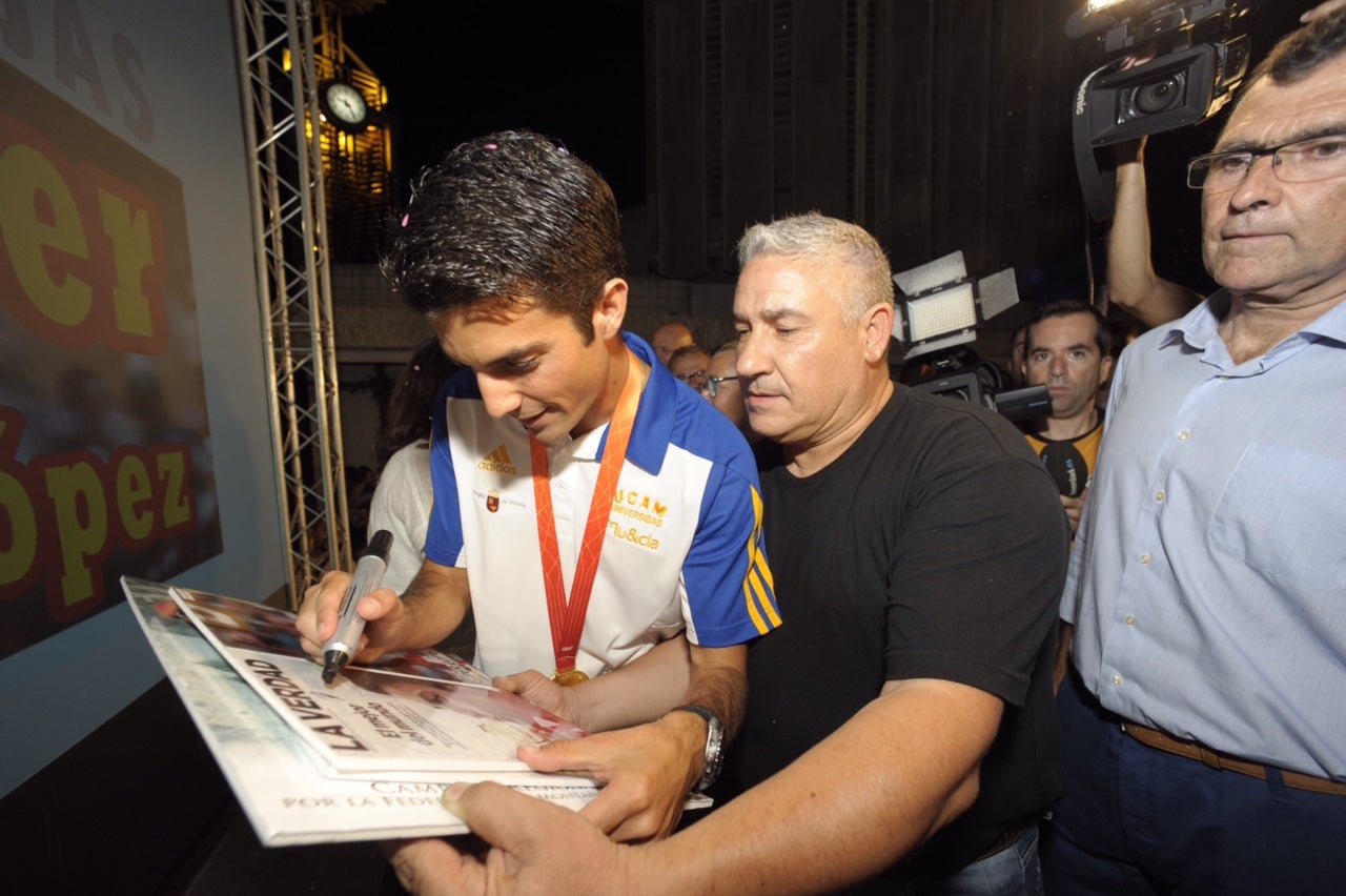 Llano de Brujas celebra con Miguel Ángel López la medalla de oro