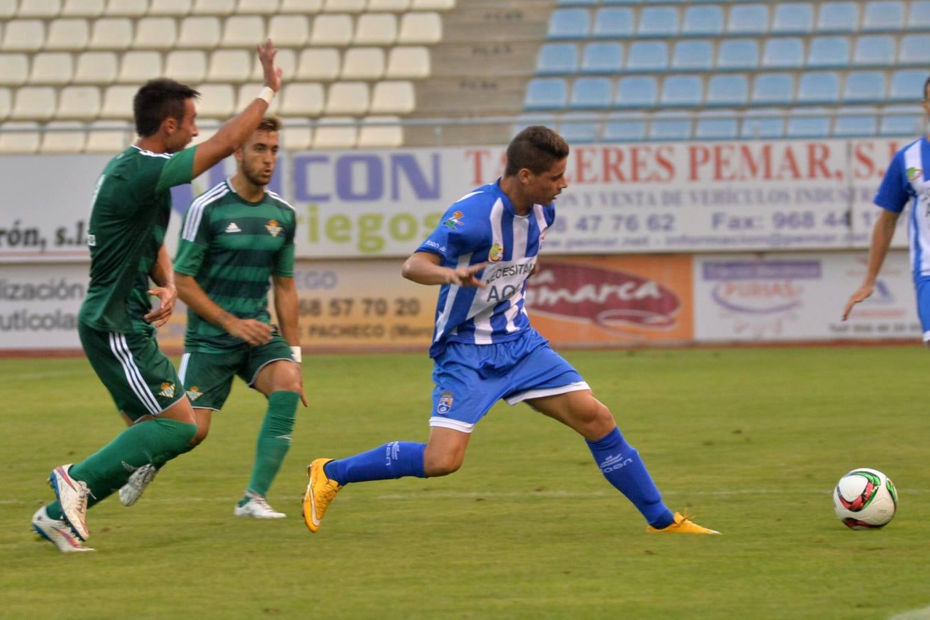 Las mejores imágenes del choque entre La Hoya Lorca y Betis B