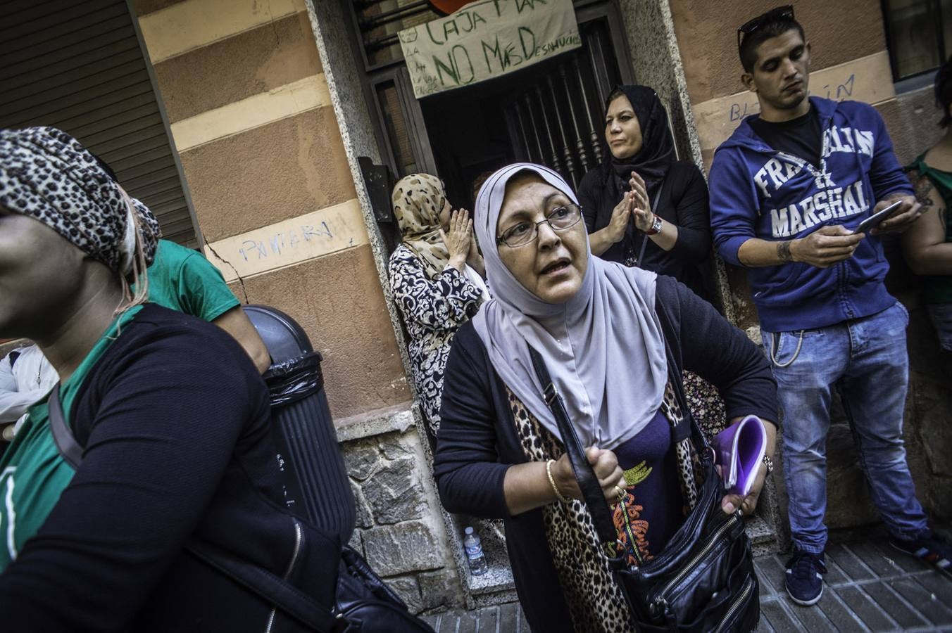 Se paraliza el desahucio de un matrimonio argelino en Orihuela