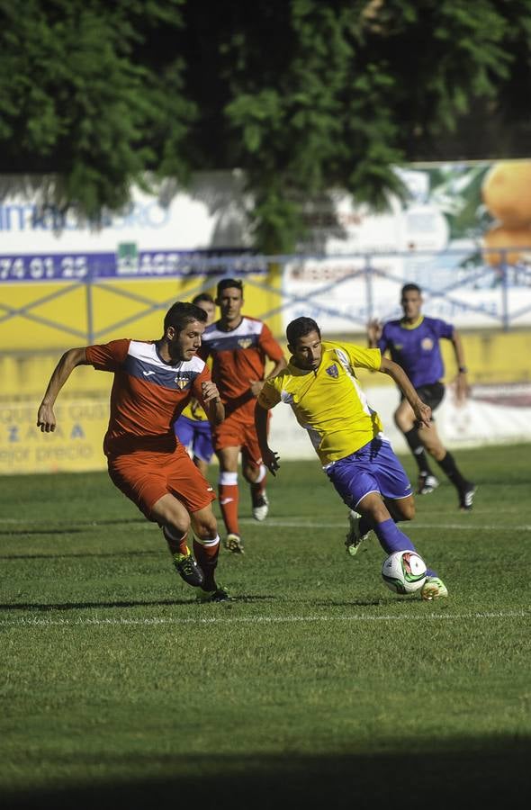 El Orihuela vuelve a encallar en casa