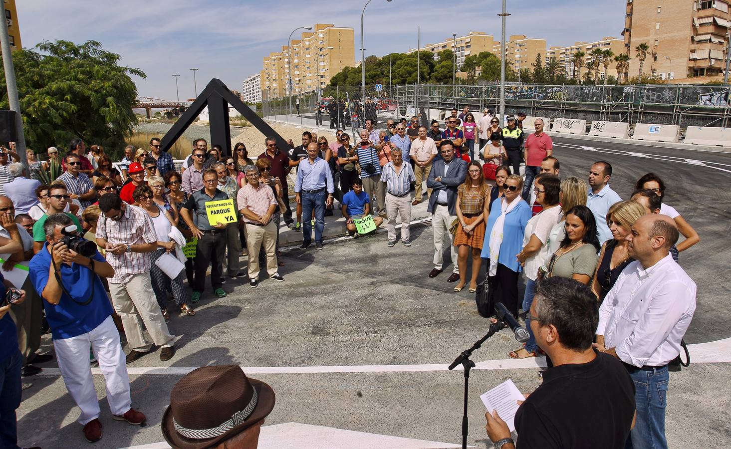 Inauguración del vial que une el barrio de San Blas con Princesa Mercedes y Alipark