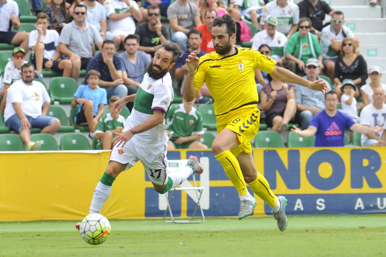 Partido entre el Elche y el Oviedo