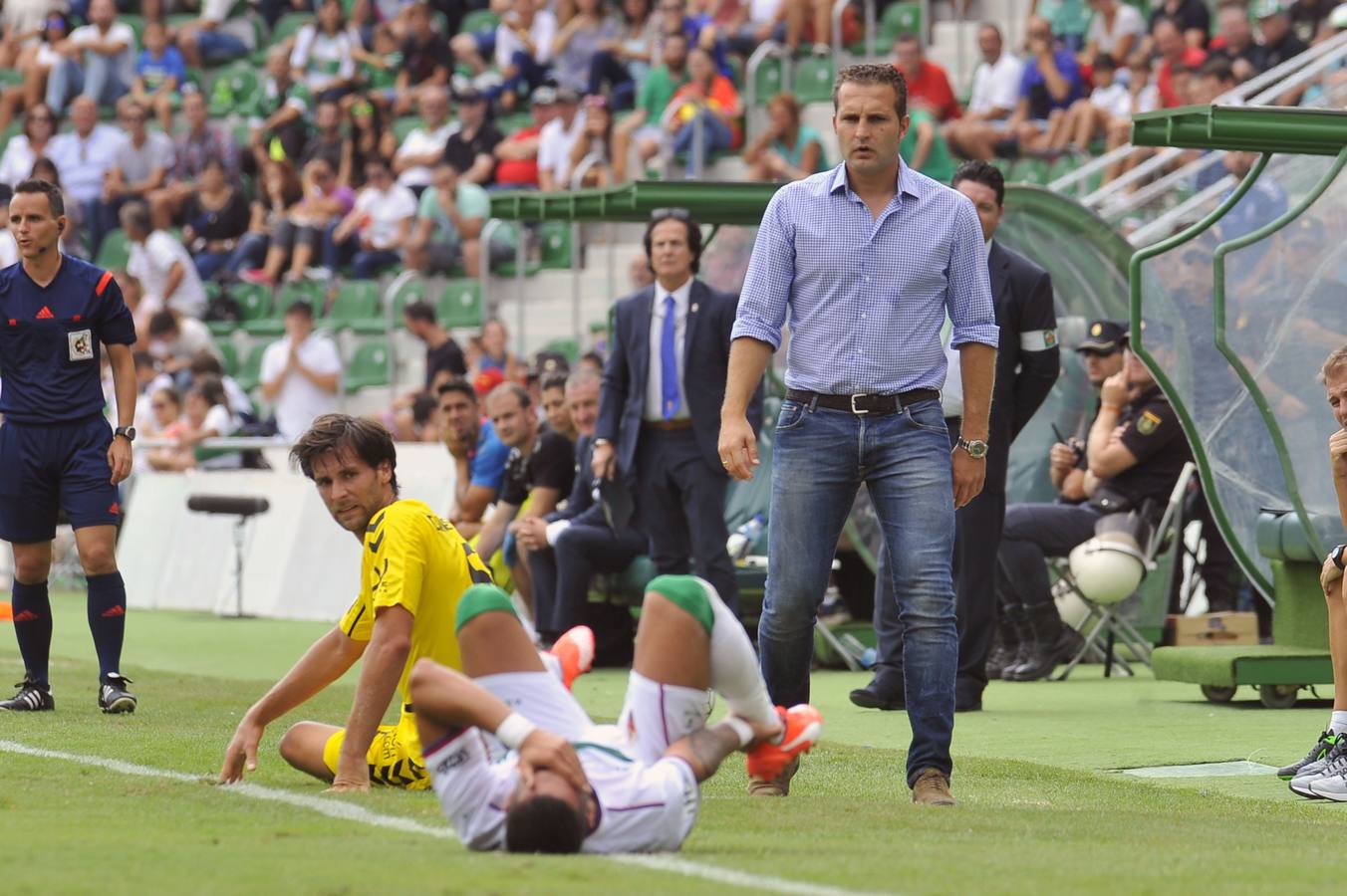 Partido entre el Elche y el Oviedo