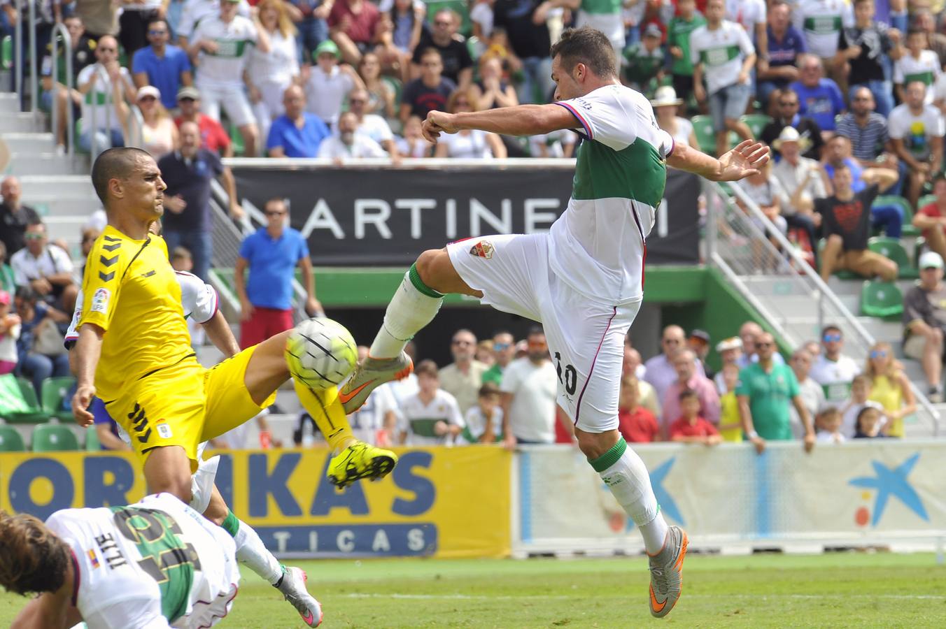 Partido entre el Elche y el Oviedo