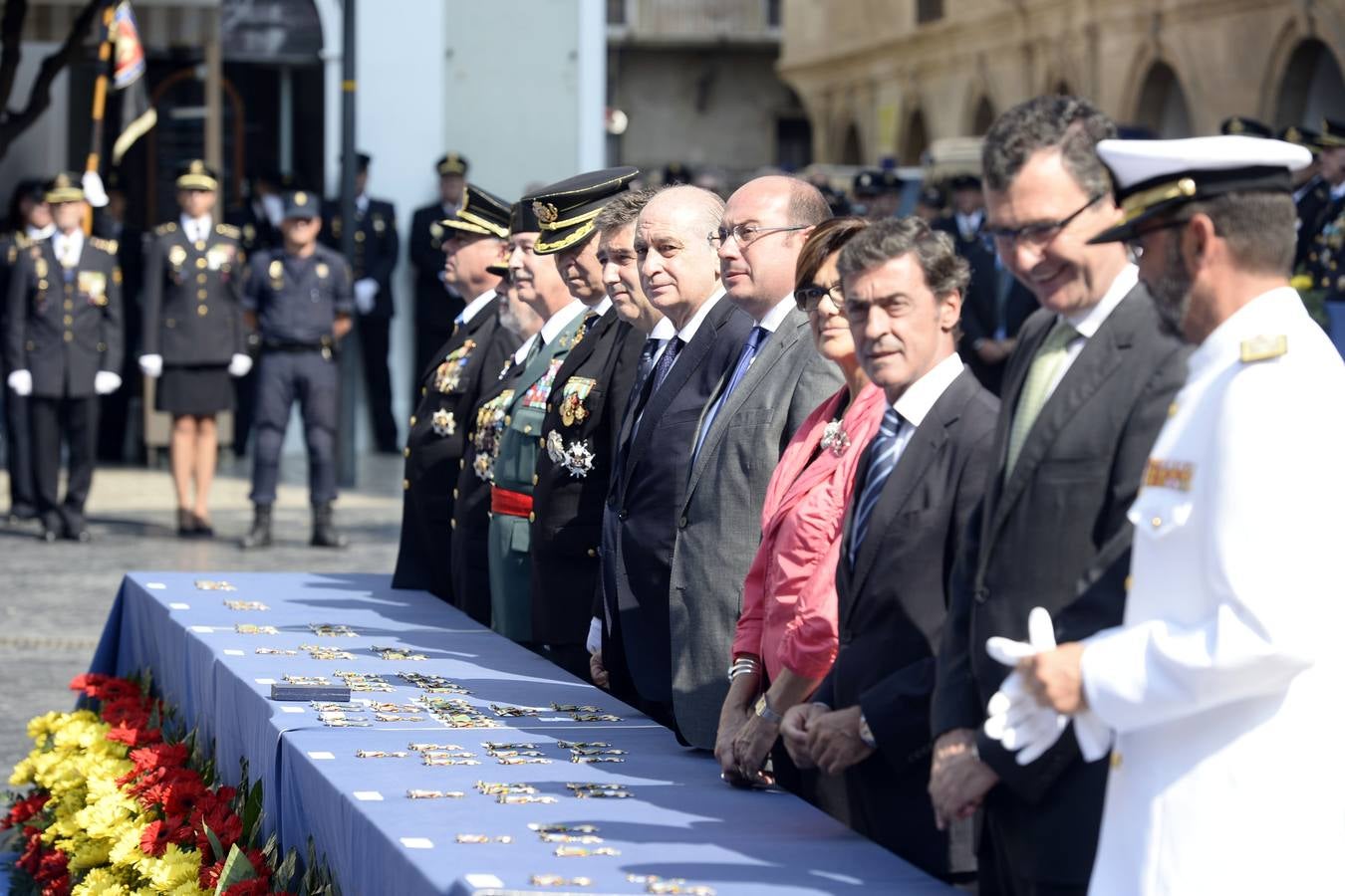 El ministro Fernández Díaz preside el acto central del Día de la Policía