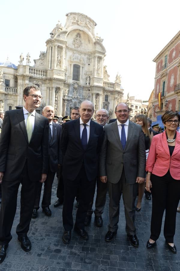 El ministro Fernández Díaz preside el acto central del Día de la Policía