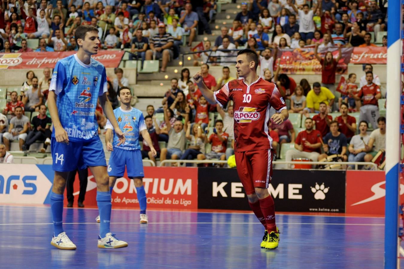 Las mejores imágenes del choque entre ElPozo Murcia y el Peñíscola