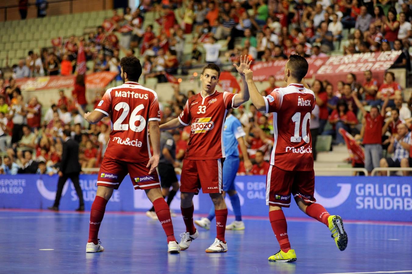 Las mejores imágenes del choque entre ElPozo Murcia y el Peñíscola