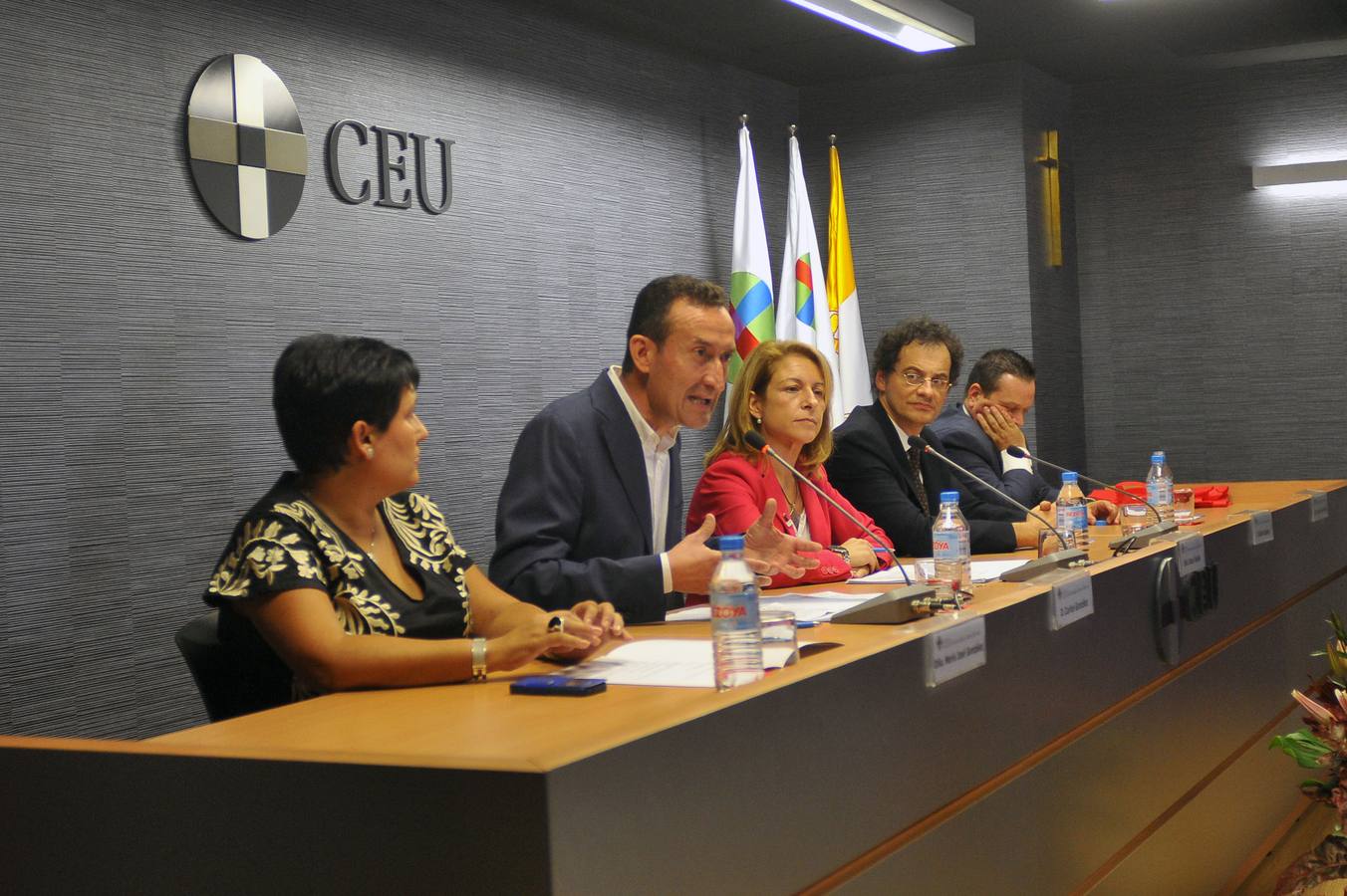 El CEU incorpora a sus aulas a un centenar de alumnos extranjeros