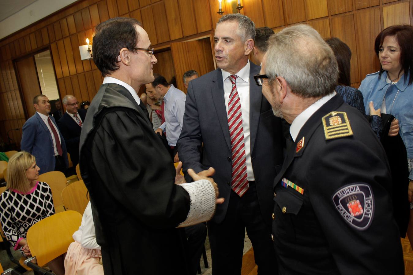 José Luis Díaz Manzanera recibe la Cruz de la Orden de San Raimundo de Peñafort