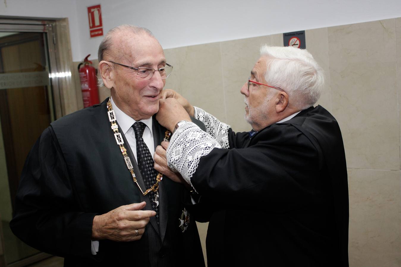 José Luis Díaz Manzanera recibe la Cruz de la Orden de San Raimundo de Peñafort