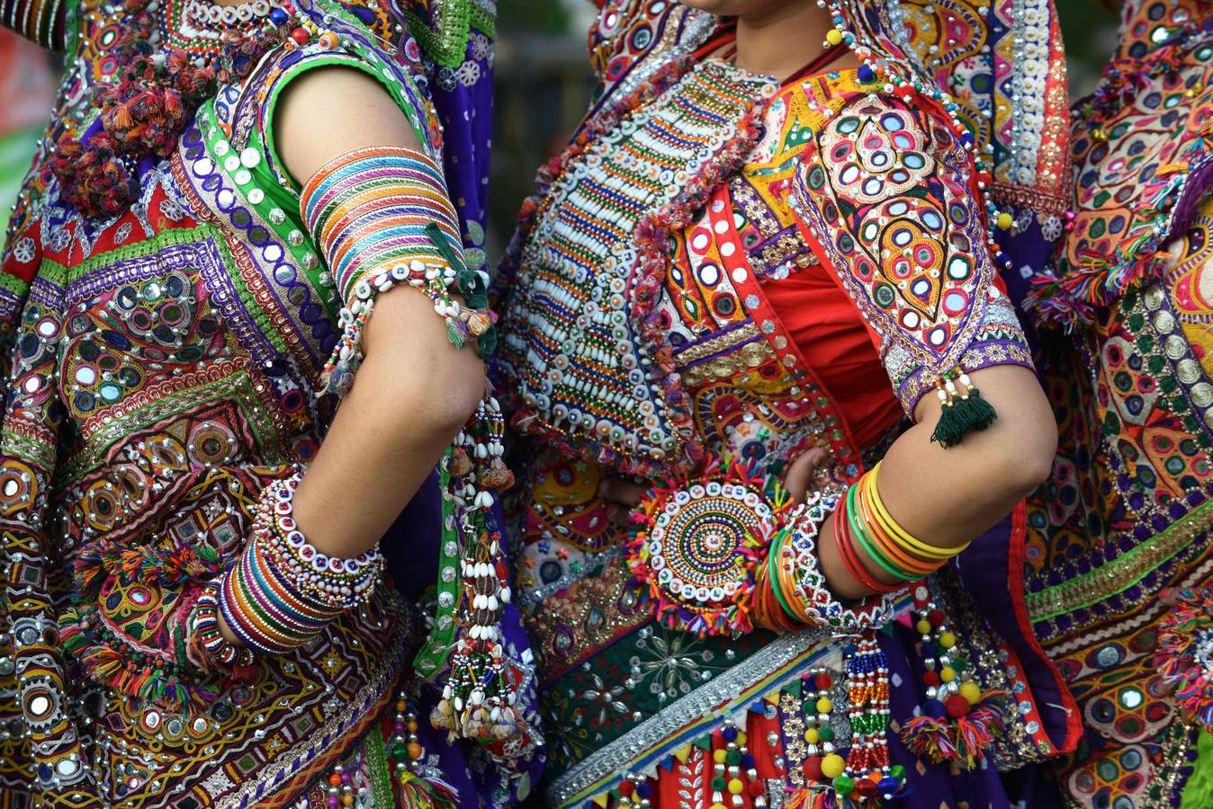 Ritmo y color en honor de Durga