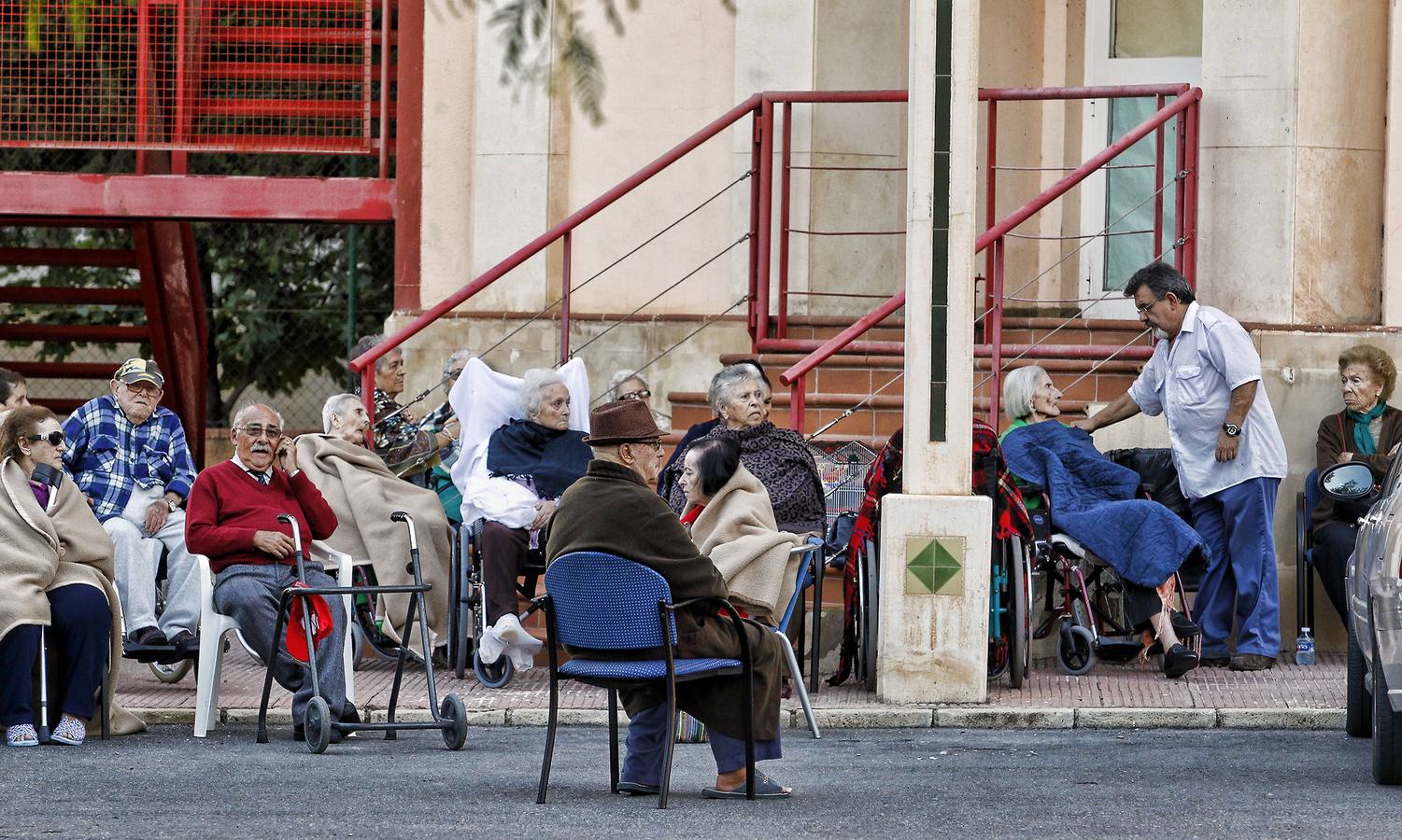 Desalojadas 150 personas de una residencia de ancianos por un incendio