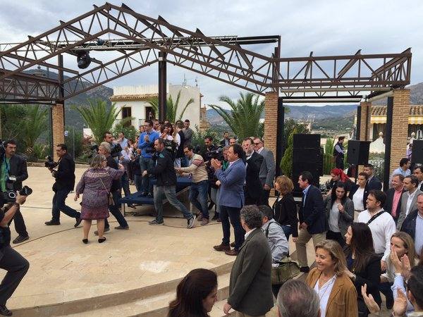 Mariano Rajoy clausura un acto en Finestrat y pasea por Calpe