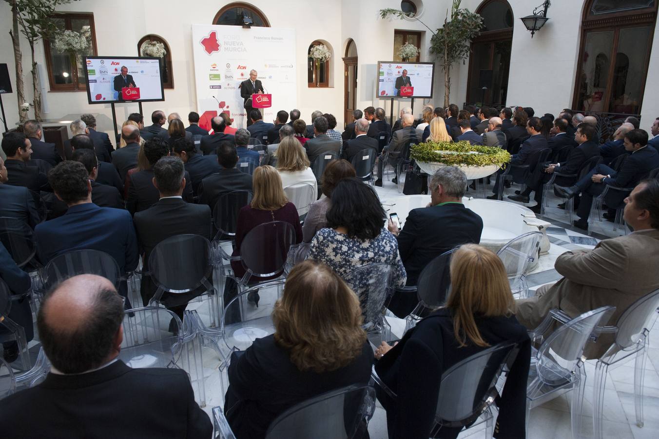 El presidente de Vodafone España, Francisco Román, en el Foro Nueva Murcia
