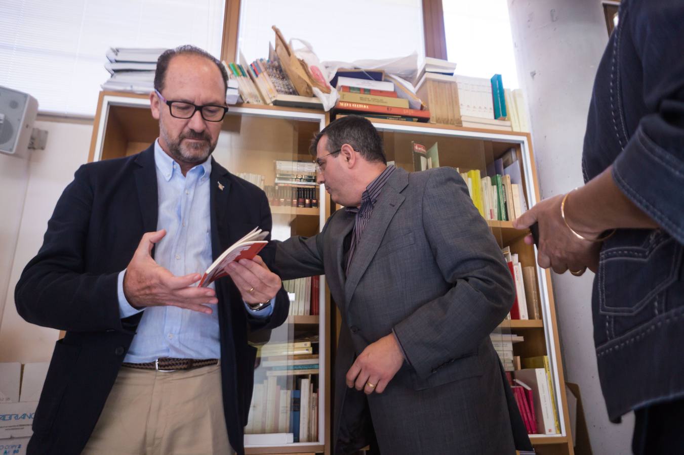 La Fundación Miguel Hernández no quiere que se haga política de él