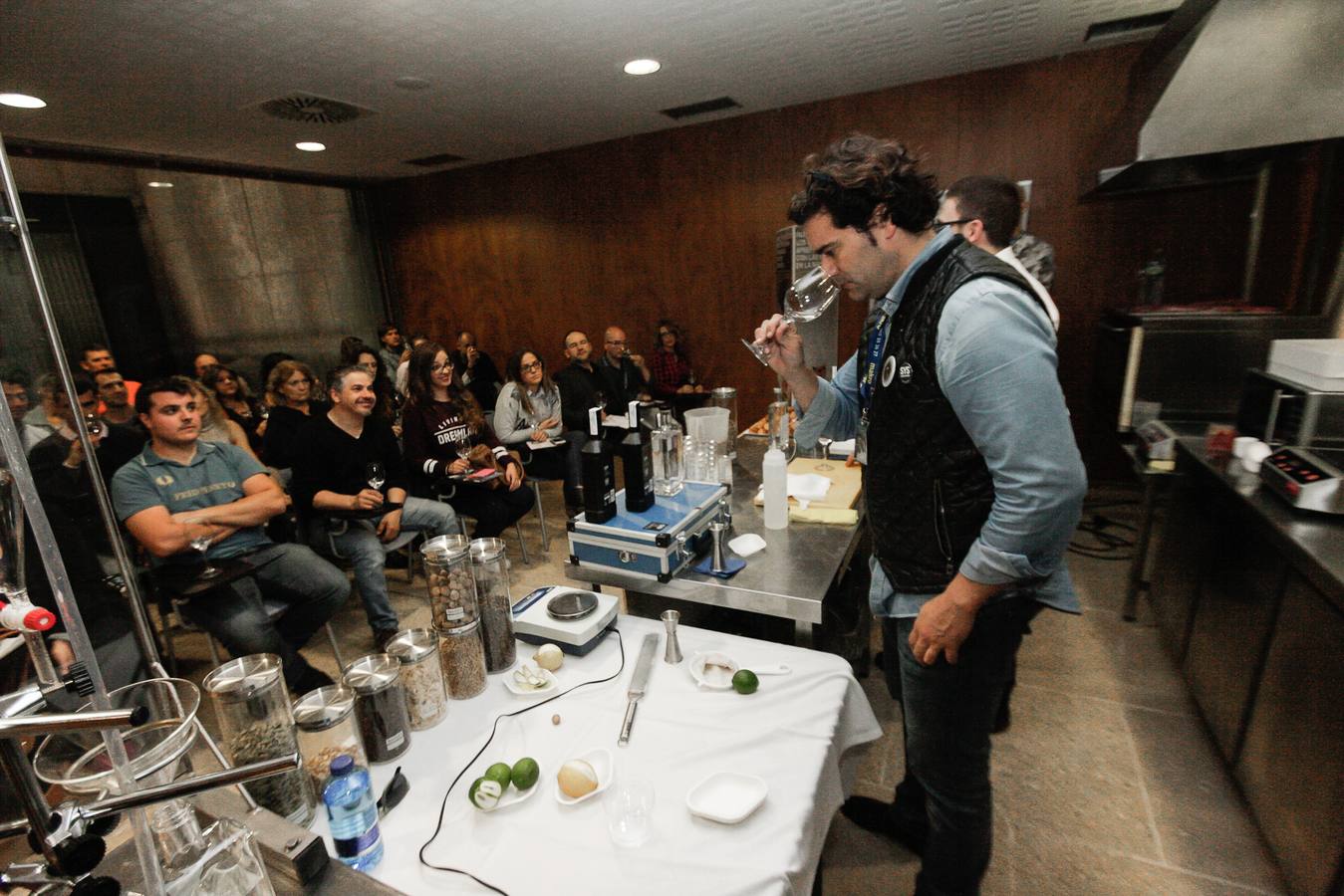 A solas con la ginebra