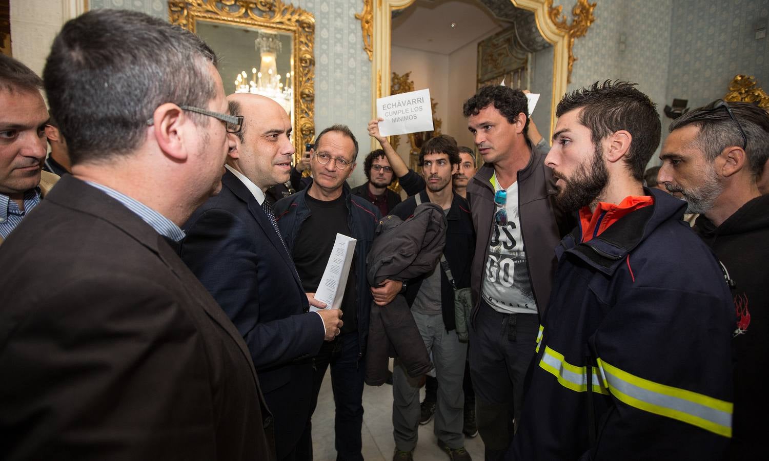 Los bomberos de Aliacnte preden el Pleno